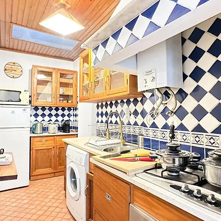 Casa Do Candeeiro Holiday home Obidos