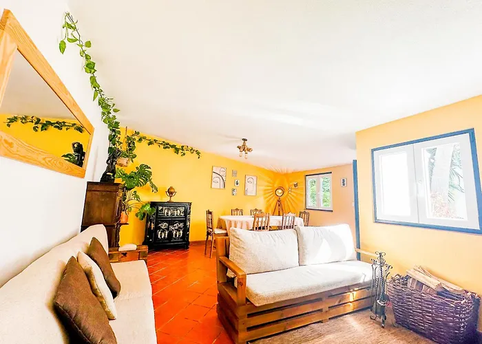 Casa Do Candeeiro Casa de Férias